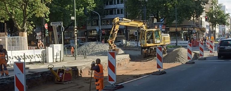 Umleitungen für die Straßenbahnlinie 707 und Buslinien von Freitag, 28. Juli, 21 Uhr, bis Freitag, 4. August, 18 Uhr